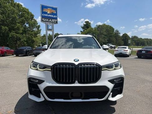 Used 2022 BMW X7 M50i AWD/4WD image 2