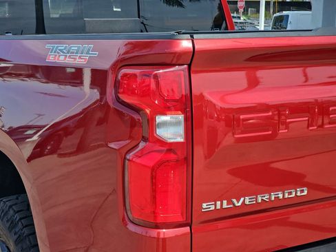 Used 2020 Chevrolet Silverado 1500 LT Trail Boss AWD/4WD image 40
