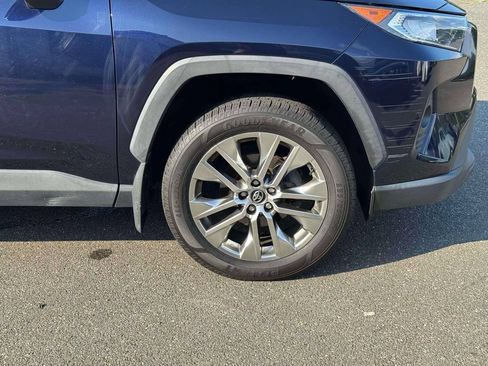 Used 2021 Toyota RAV4 XLE Premium AWD/4WD image 9