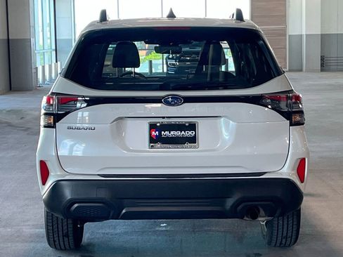 Used 2025 Subaru Forester Premium AWD/4WD image 9
