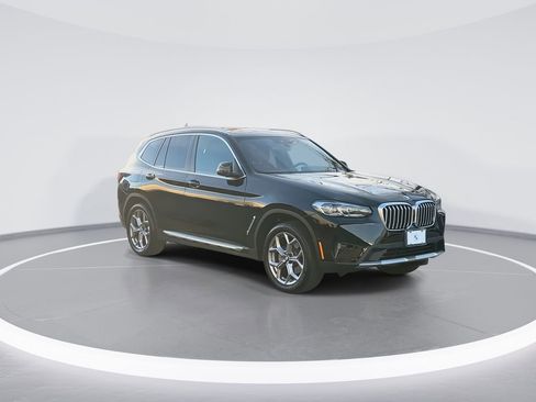 Used 2024 BMW X3 xDrive30i w/ Convenience Package image 2