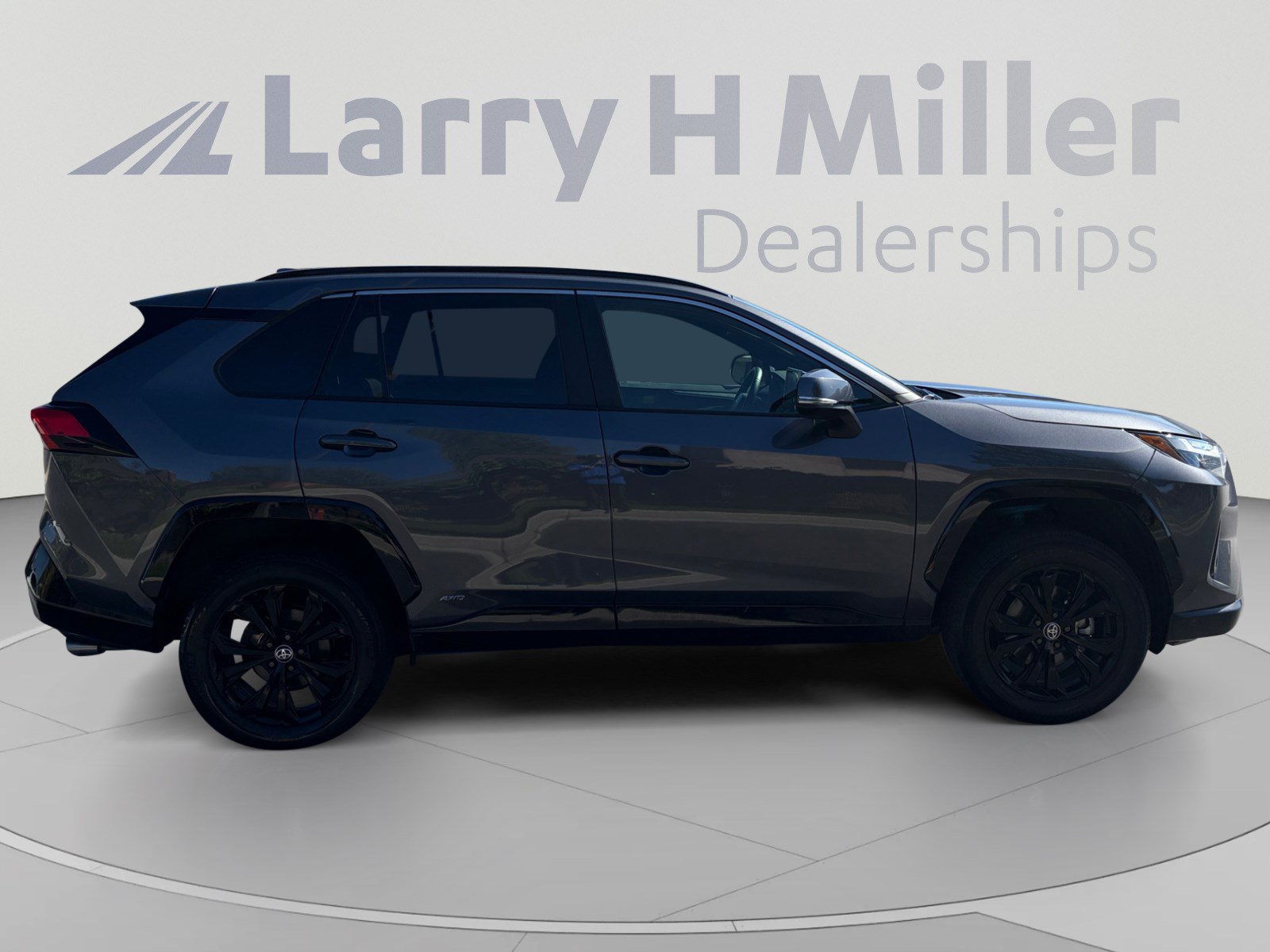 Certified 2022 Toyota RAV4 SE w/ Convenience Package AWD/4WD image 6