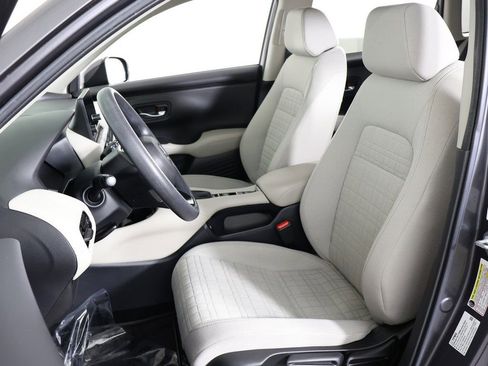 Used 2023 Honda HR-V LX image 28