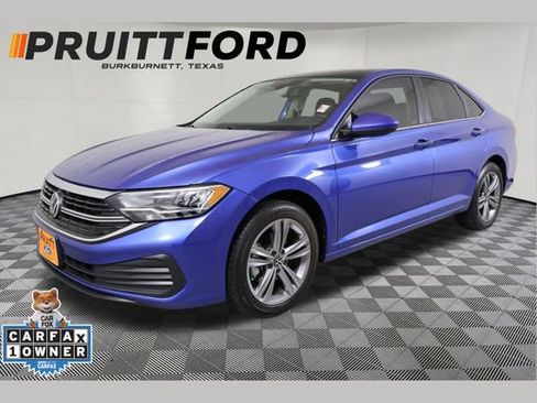 Used 2022 Volkswagen Jetta SE FWD image 1