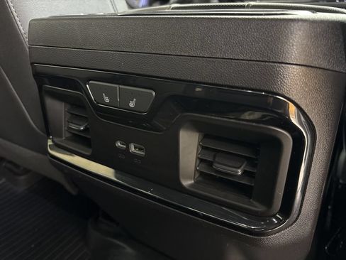 Used 2024 Chevrolet Silverado 1500 ZR2 w/ Technology Package AWD/4WD image 31
