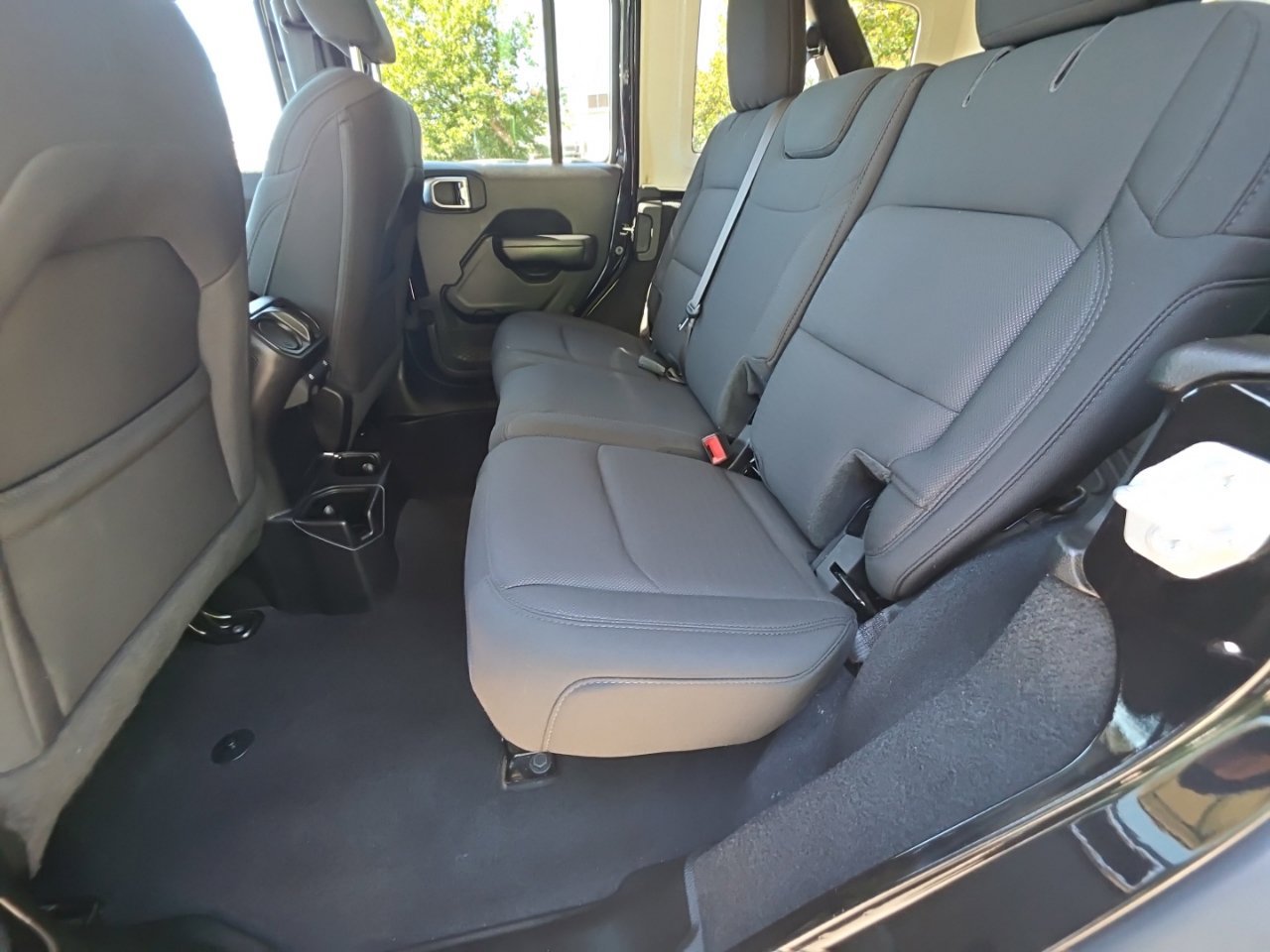 Used 2019 Jeep Wrangler Unlimited Sport S AWD/4WD image 16