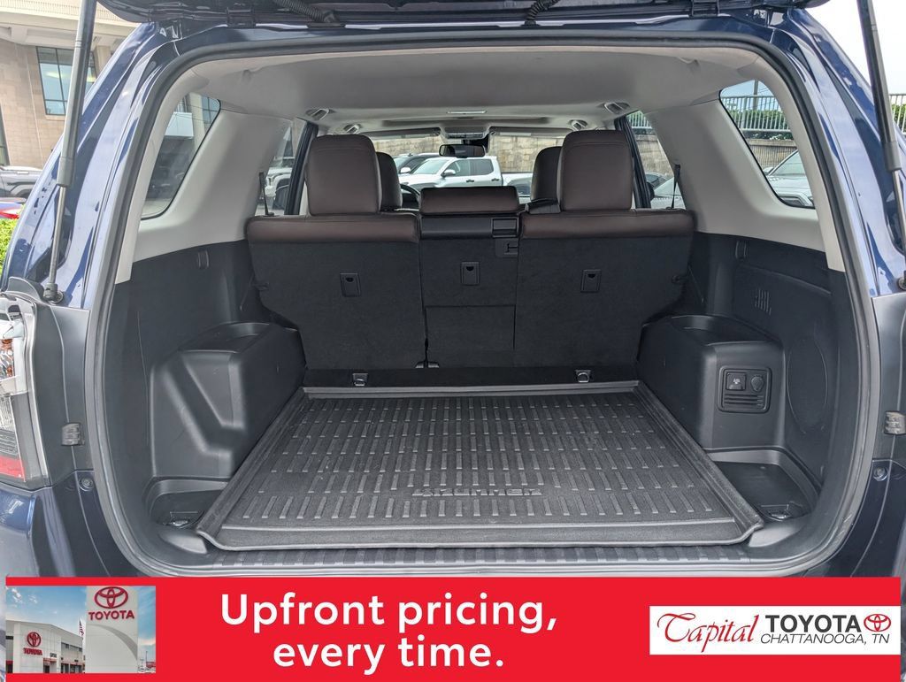 Used 2023 Toyota 4Runner Limited AWD/4WD image 10