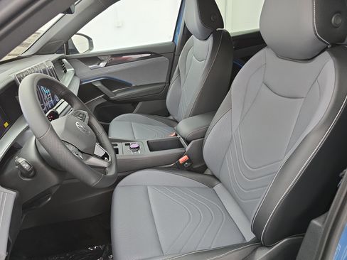 New 2026 Volkswagen Tiguan SE R-Line image 15