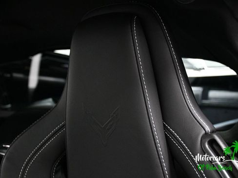 Used 2024 Chevrolet Corvette Stingray Coupe w/ 1LT RWD image 41
