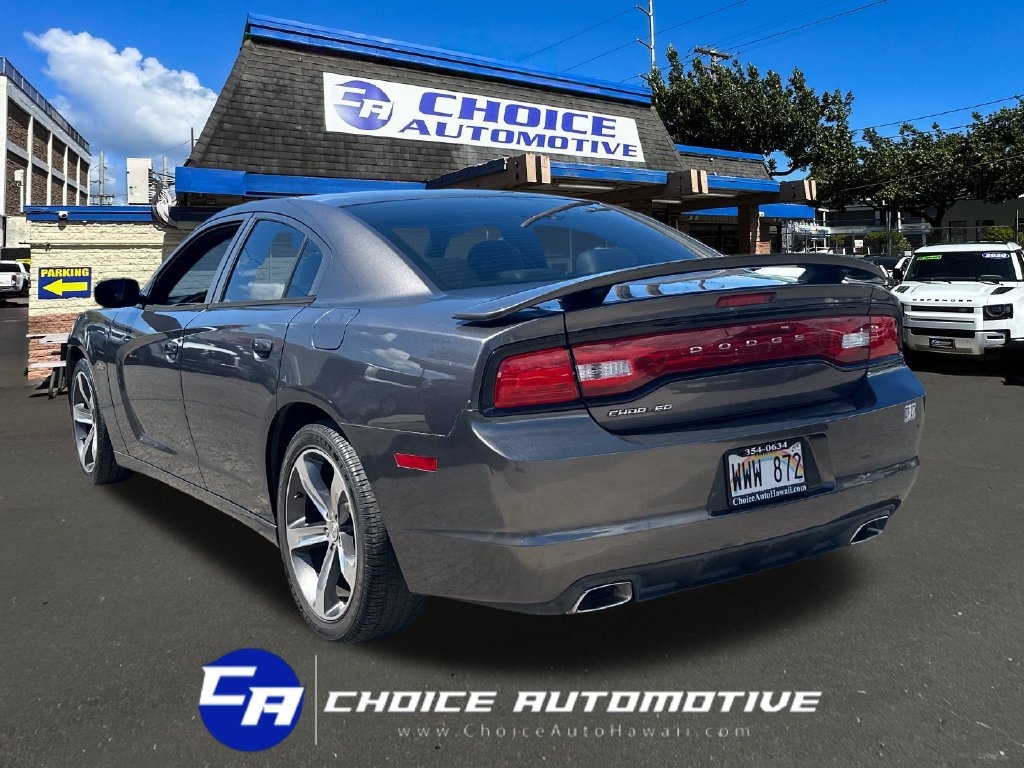 Used 2014 Dodge Charger SXT RWD image 5