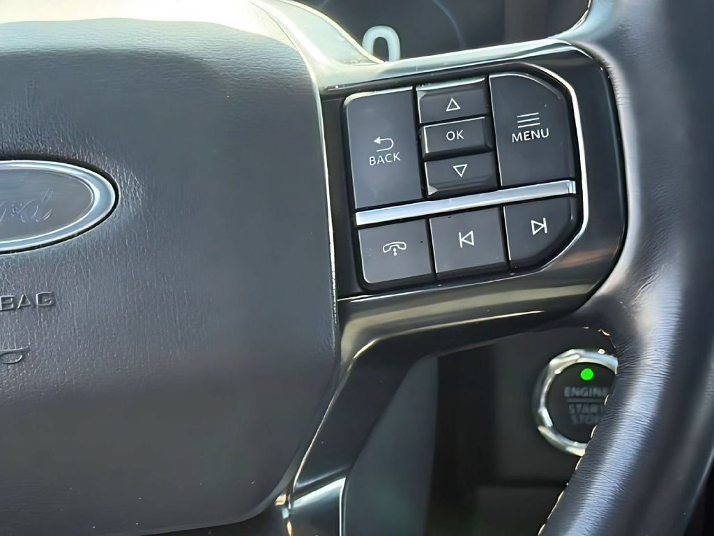 Used 2024 Ford Expedition Platinum AWD/4WD image 11
