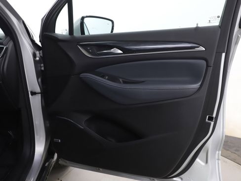 Used 2022 Buick Enclave Essence w/ Experience Buick Package image 9