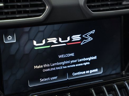 Used 2024 Lamborghini Urus S AWD/4WD image 38