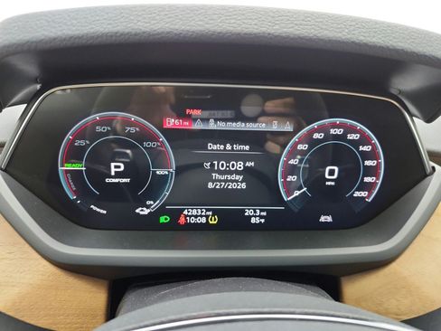 Used 2023 Audi e-tron GT Premium Plus AWD/4WD image 10