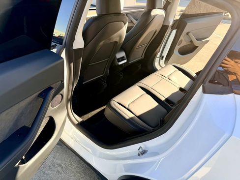 Used 2023 Tesla Model Y Long Range AWD/4WD image 23