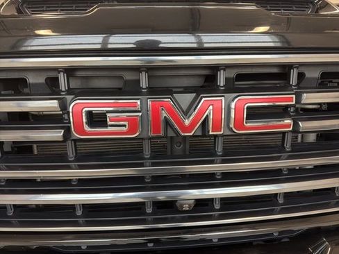 Used 2021 GMC Sierra 2500 AT4 image 13