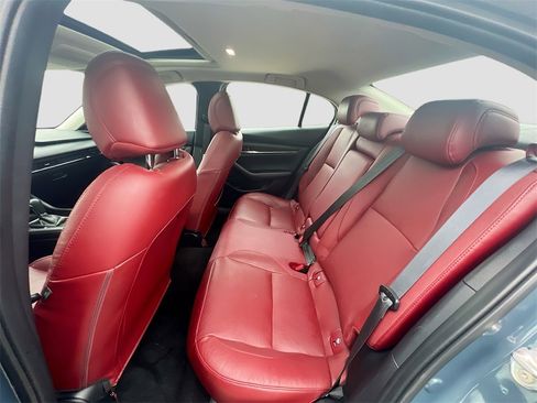 Used 2024 MAZDA MAZDA3 s image 24