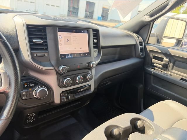 Used 2024 RAM 3500 Tradesman w/ Chrome Appearance Group AWD/4WD image 17