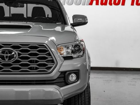 Used 2021 Toyota Tacoma TRD Sport AWD/4WD image 43