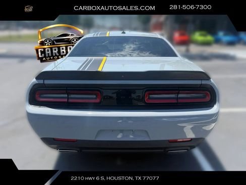 Used 2022 Dodge Challenger GT w/ Plus Package RWD image 4