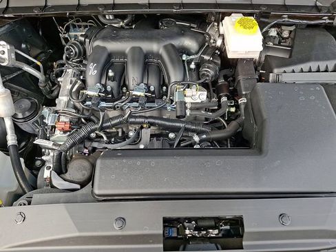 Used 2025 Nissan Pathfinder Platinum image 30