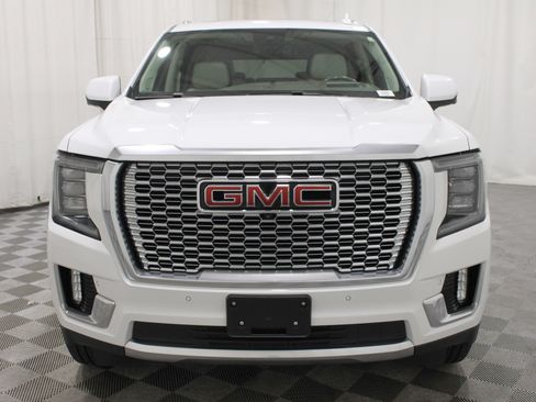 Used 2023 GMC Yukon XL Denali AWD/4WD image 35