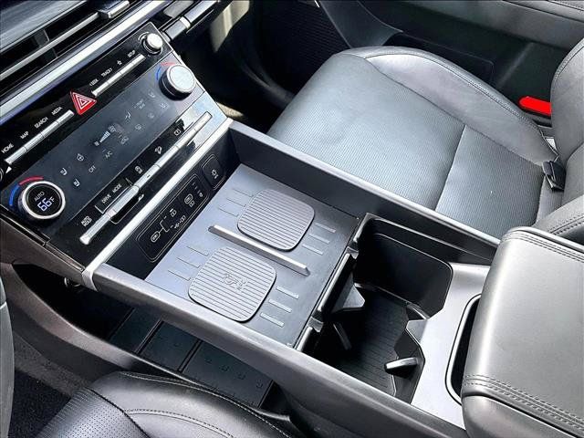 Used 2024 Hyundai Santa Fe Limited FWD image 14