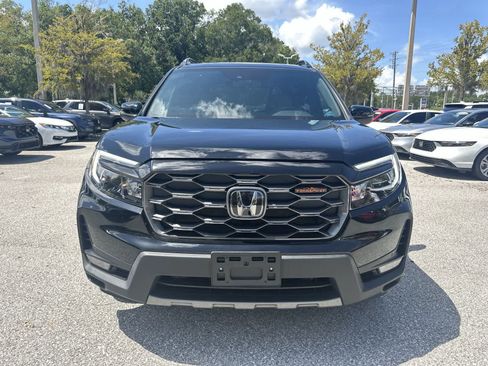 Used 2025 Honda Passport TrailSport image 9