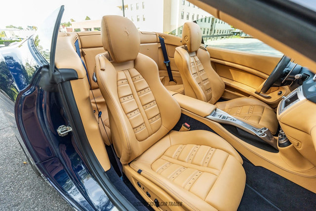 Used 2012 Ferrari California RWD image 51