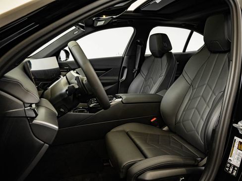 Certified 2025 BMW 530i xDrive image 23