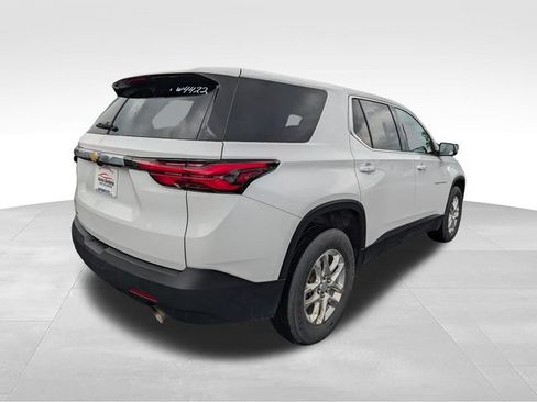 Used 2022 Chevrolet Traverse LS AWD/4WD image 7