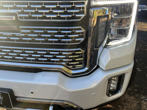 Used 2023 GMC Sierra 2500 Denali w/ Denali Ultimate Package image 6