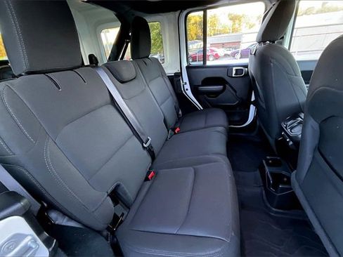Used 2022 Jeep Wrangler Unlimited Sport image 20