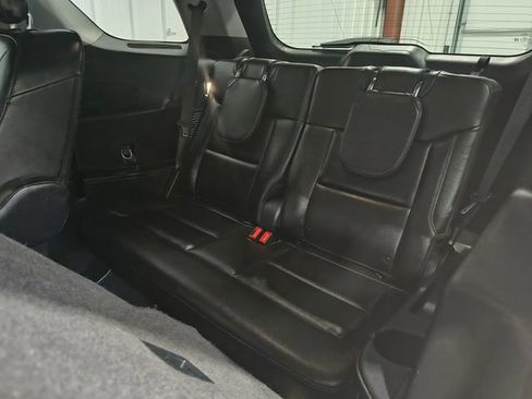 Used 2020 Ford Explorer XLT w/ Equipment Group 202A AWD/4WD image 17
