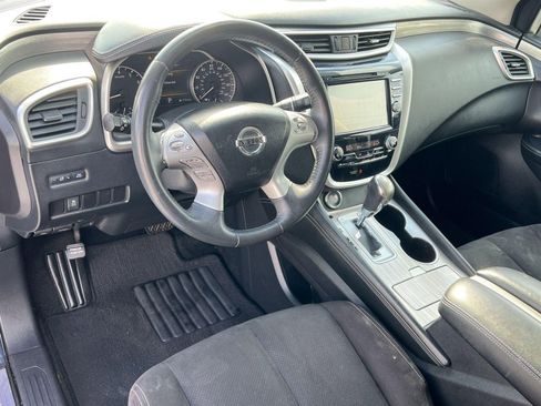 Used 2017 Nissan Murano SV image 4