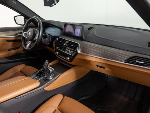 Used 2019 BMW M550i xDrive AWD/4WD image 26