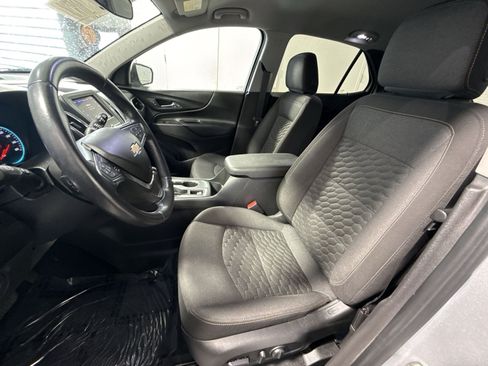 Used 2020 Chevrolet Equinox LT FWD image 14
