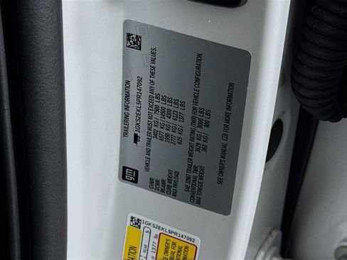 Used 2023 GMC Yukon Denali Ultimate image 31