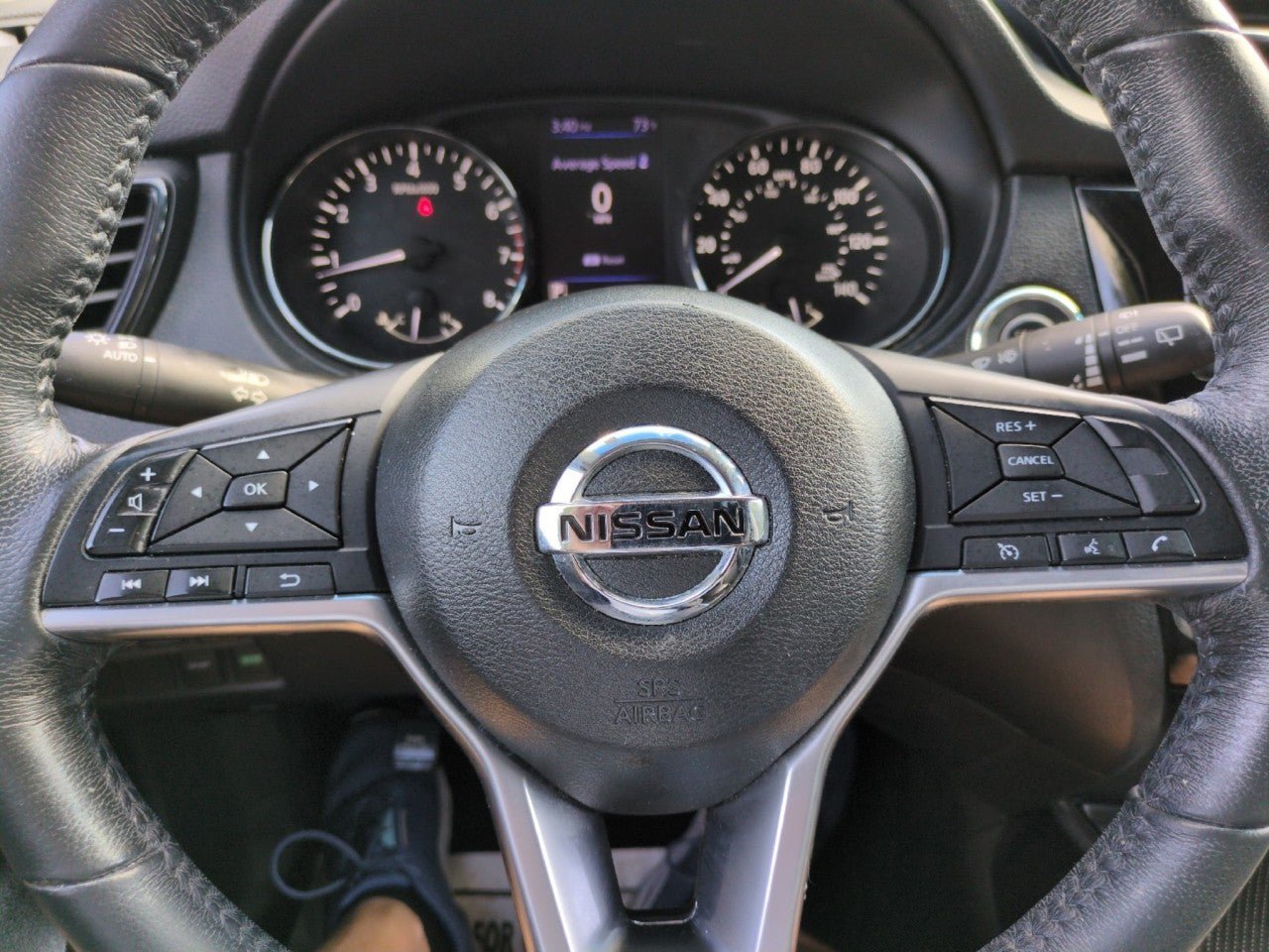 Used 2018 Nissan Rogue SV FWD image 16