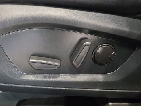 Used 2023 Ford Explorer XLT w/ Equipment Group 202A AWD/4WD image 15