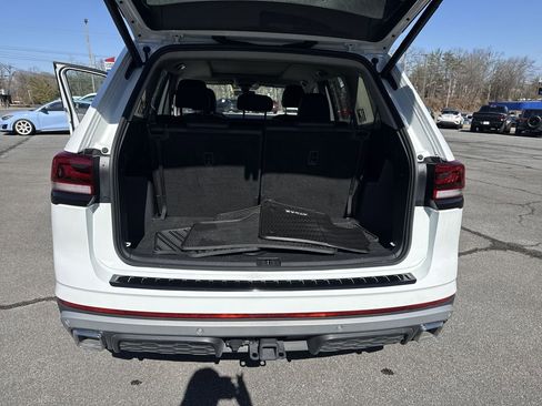 Certified 2025 Volkswagen Atlas Peak Edition SE AWD/4WD image 45