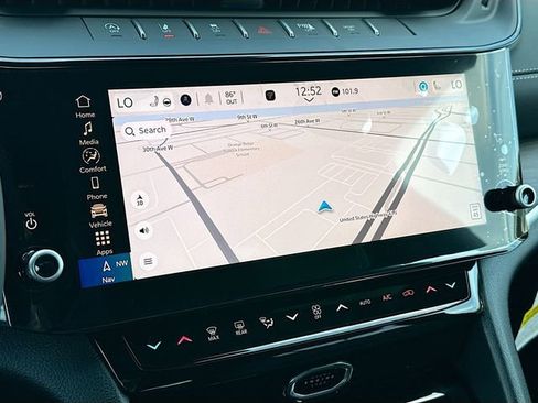 New 2026 Jeep Grand Cherokee Limited RWD image 8