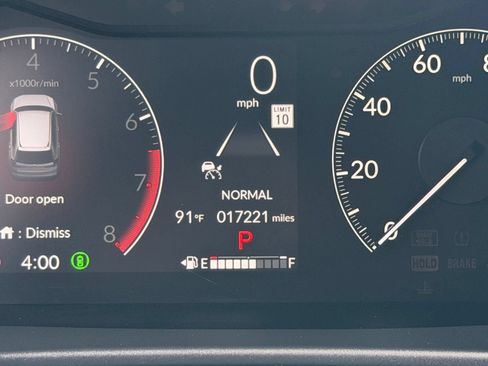 Used 2025 Honda CR-V EX image 11
