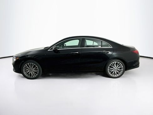 Used 2025 Mercedes-Benz CLA 250 image 4