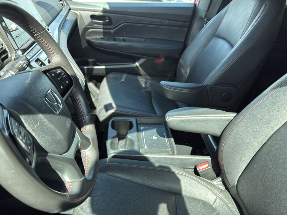 Certified 2025 Honda Odyssey Sport-L image 3