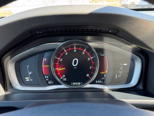 Used 2015 Volvo V60 T5 Cross Country w/ Protection Package AWD/4WD image 21
