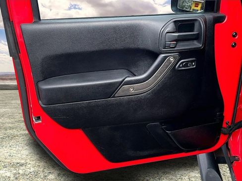 Used 2013 Jeep Wrangler Sport image 19