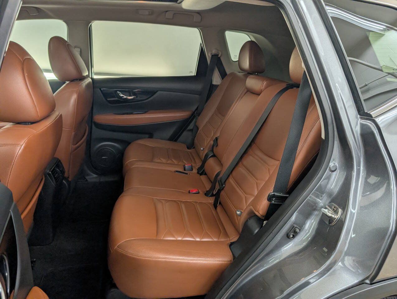 Used 2017 Nissan Rogue AWD image 14