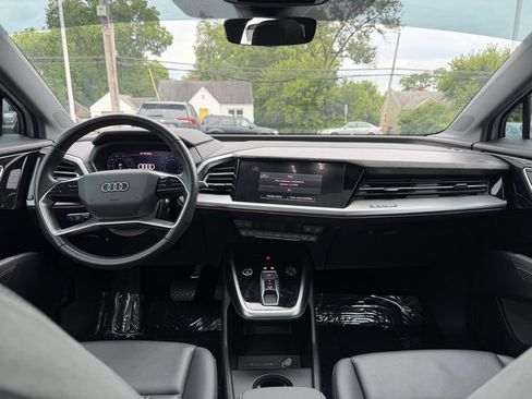 Used 2022 Audi Q4 e-tron Premium Plus w/ Premium Plus AWD/4WD image 22