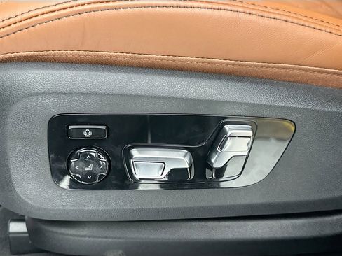 New 2026 BMW X5 xDrive40i w/ M Sport Package image 19